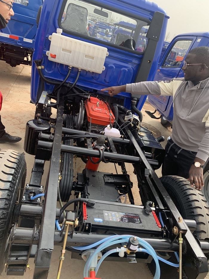 E427CB42-87C2-40CB-931F-C2CF8C6E724A_big